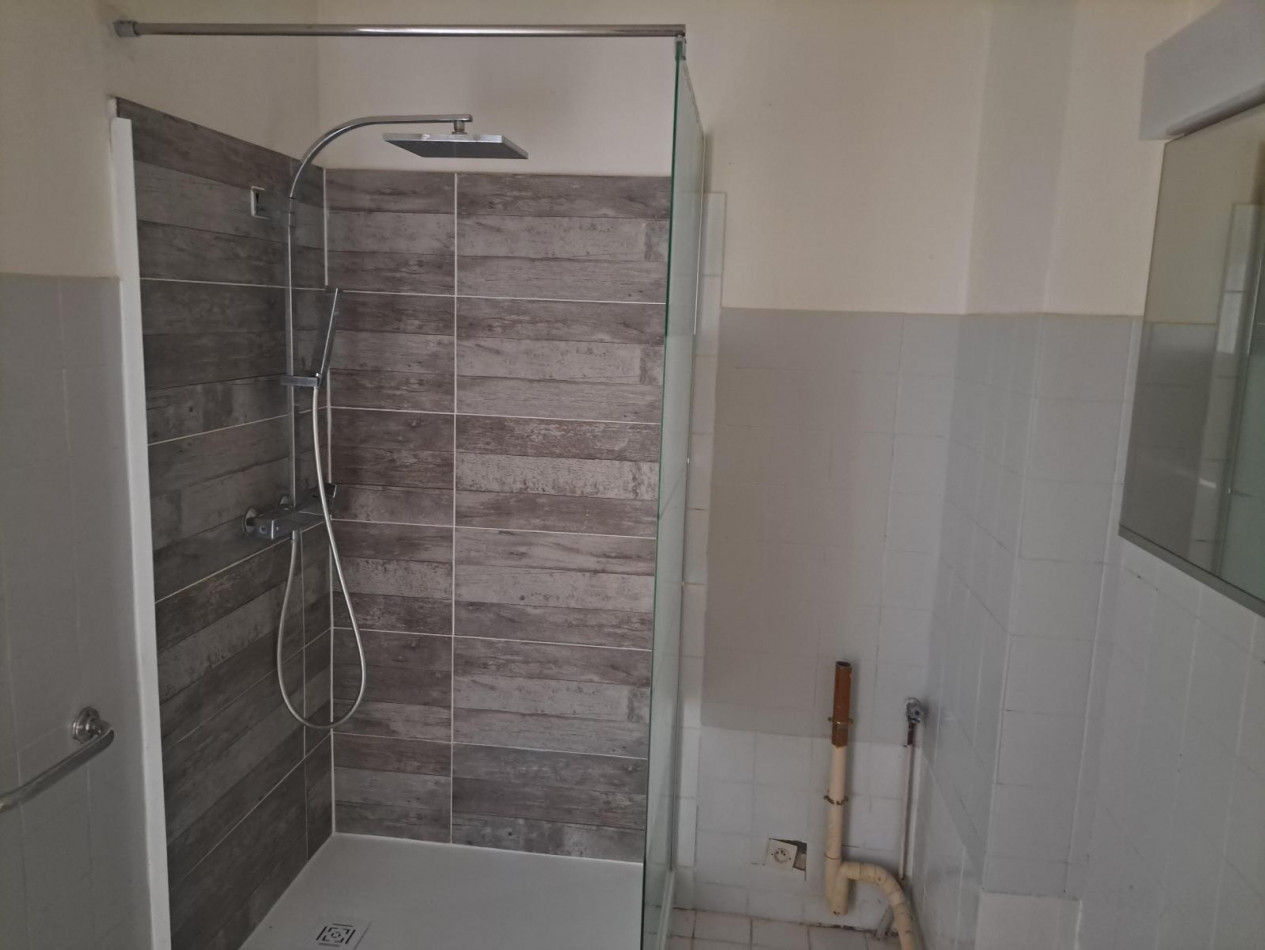 location Appartement Sete - Photo 12