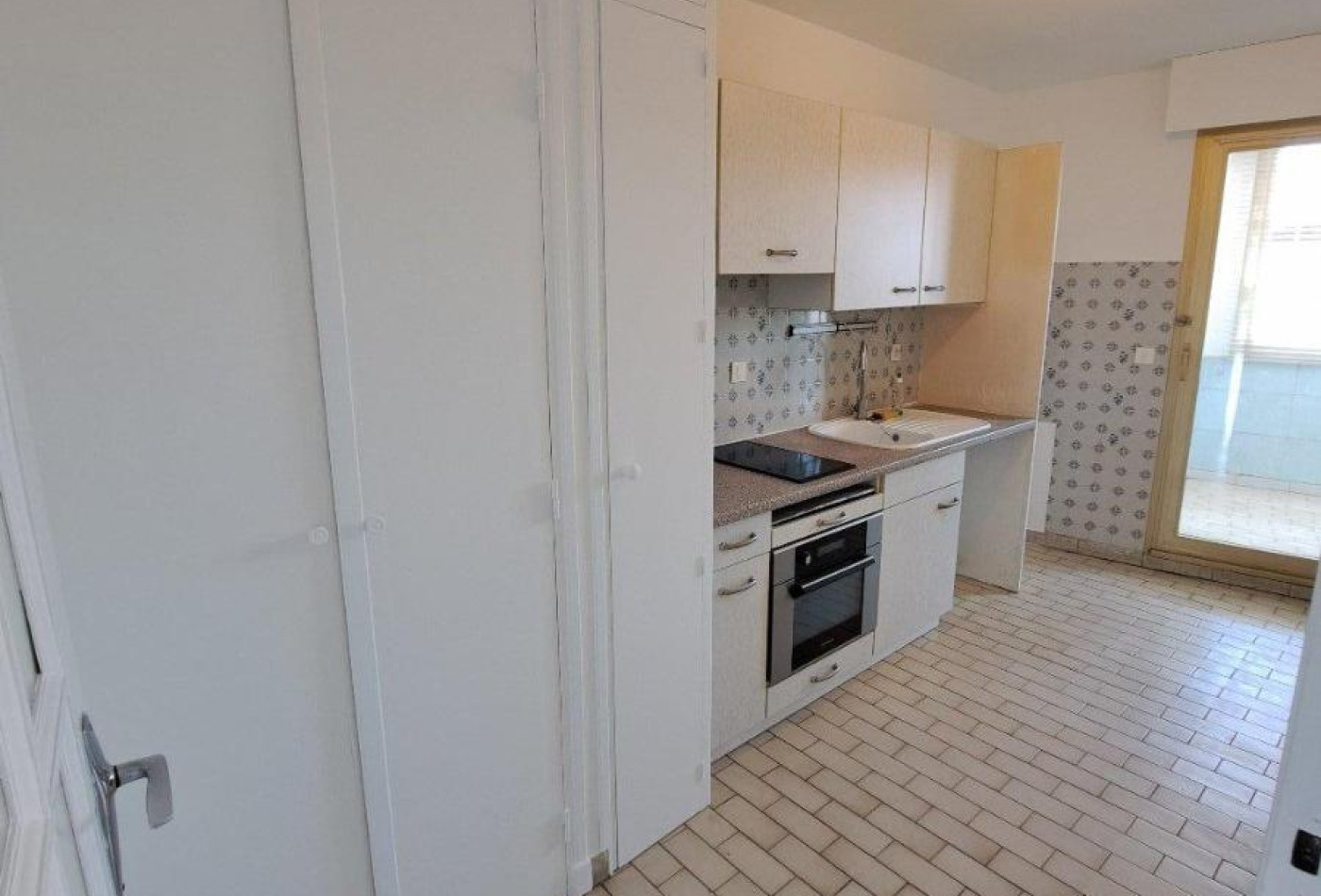 location Appartement Sete - Photo 9