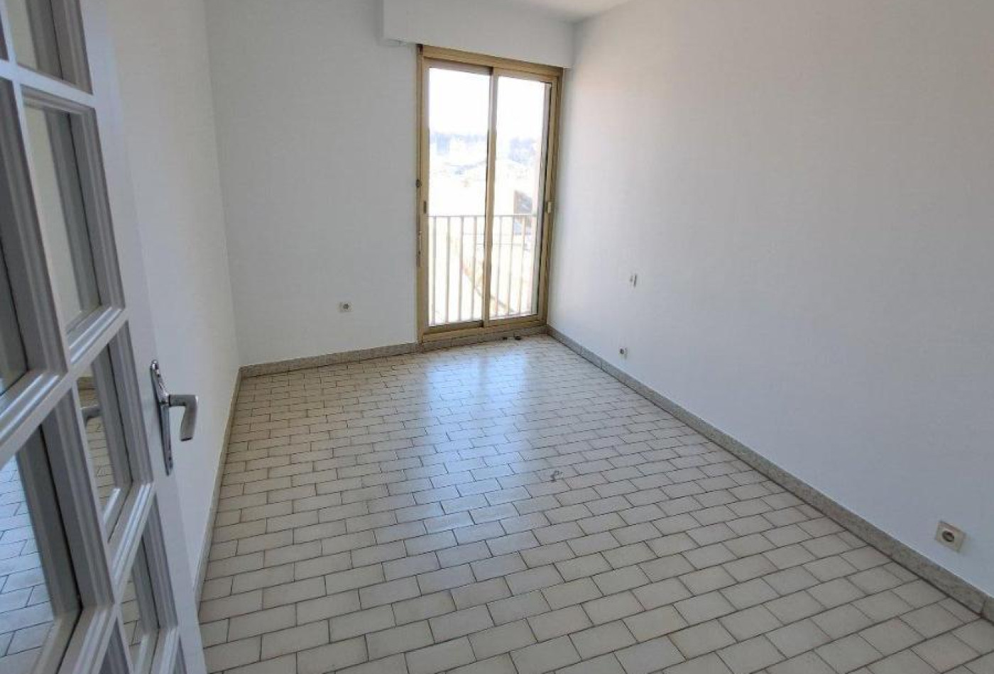location Appartement Sete - Photo 7