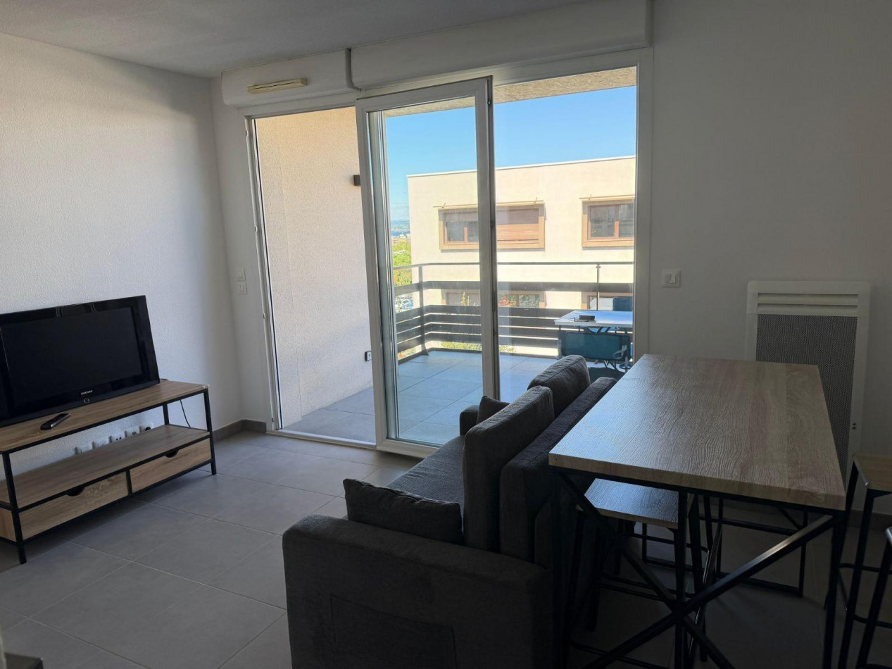 location Appartement Sete - Photo 3