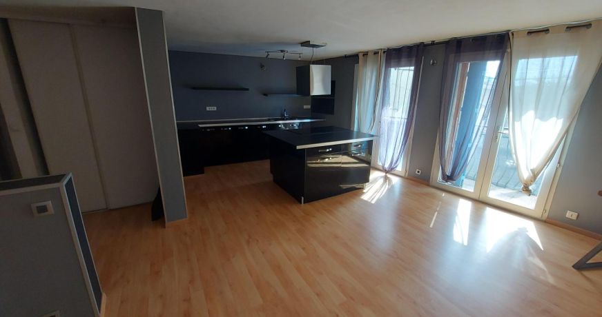 location Appartement Pinet