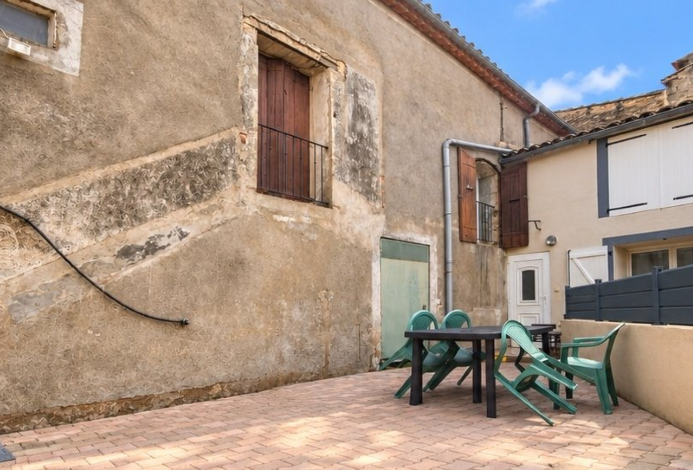 vente Maison Le Pouget - Photo 1