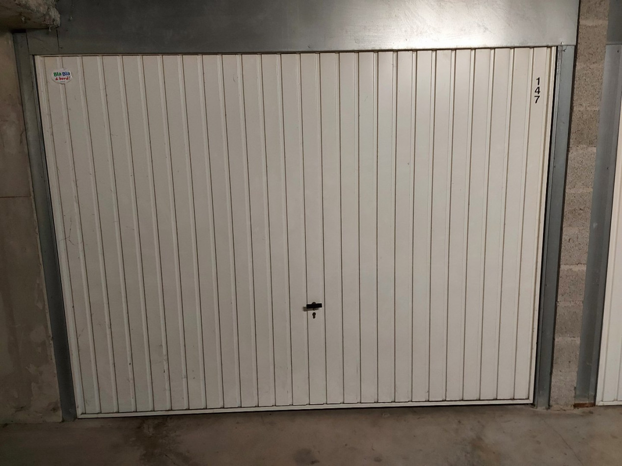 location Garage Sete - Photo 1