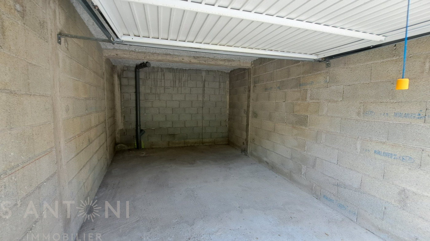 vente Garage Sete - Photo 4