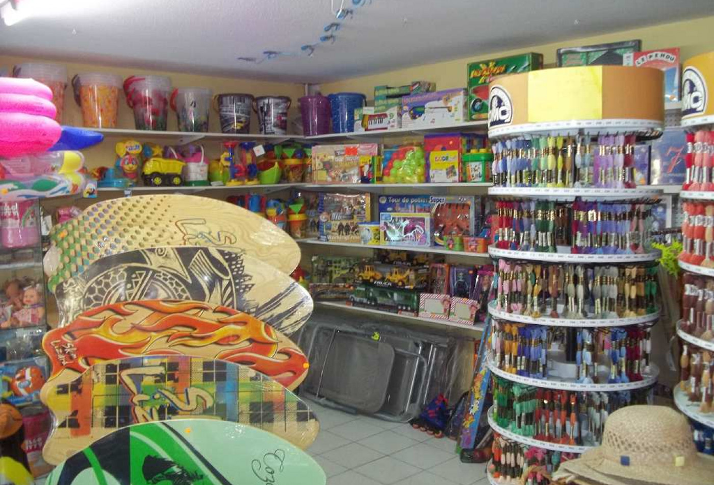 vente Bazar jouets cadeaux Le Grau D'agde - Photo 6