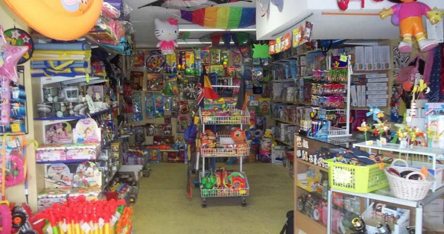 vente Bazar jouets cadeaux Le Grau D'agde