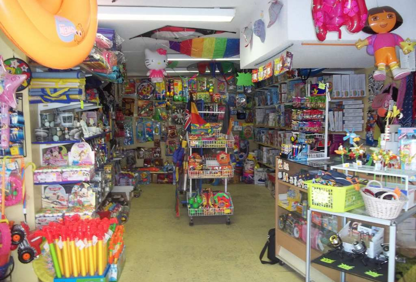 vente Bazar jouets cadeaux Le Grau D'agde - Photo 4