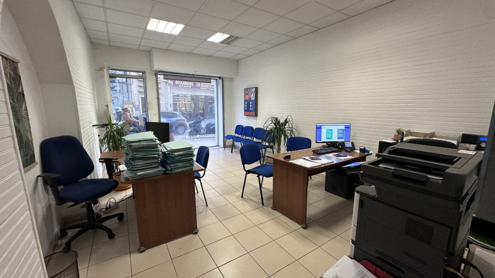 location Local commercial Montpellier - Photo 2