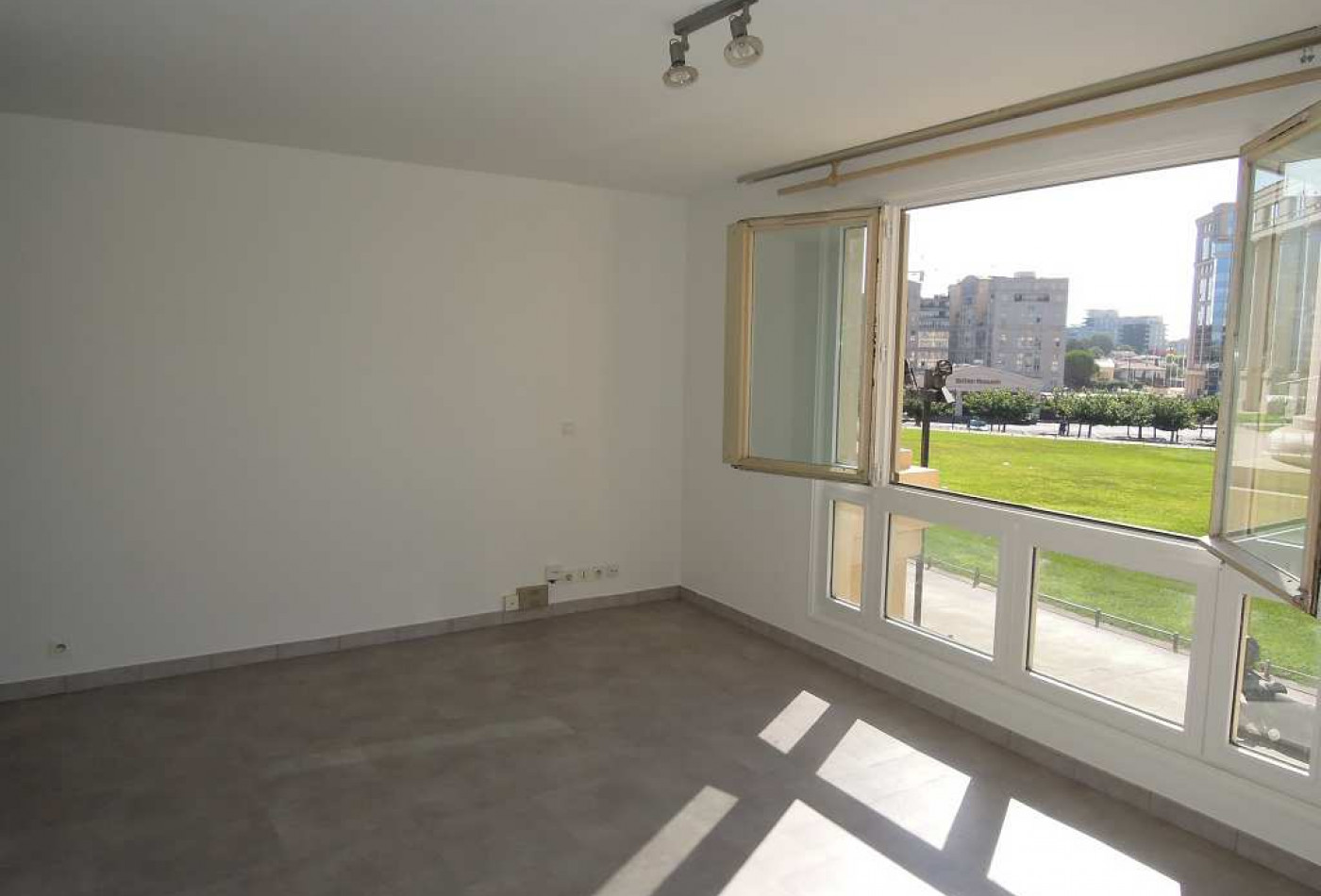 location Appartement Montpellier - Photo 2