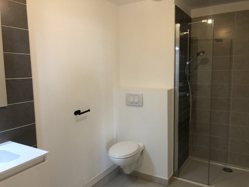 location Appartement en résidence Serignan - Photo 8