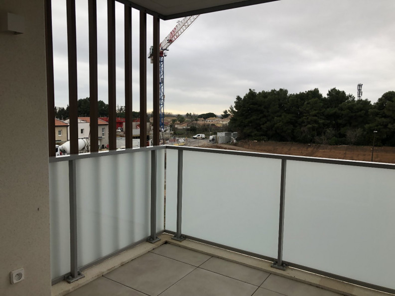 location Appartement en résidence Vias - Photo 3