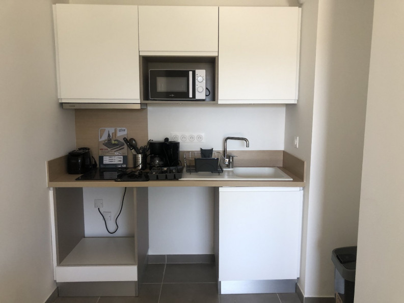 location Appartement en rez de jardin Sauvian - Photo 7