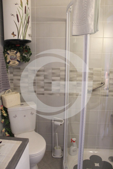 en location saisonnière Appartement rénové Balaruc Les Bains - Photo 5