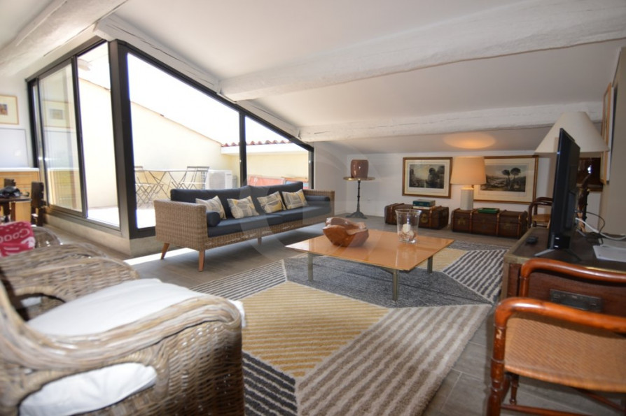 en location saisonnière Appartement Meze - Photo 1