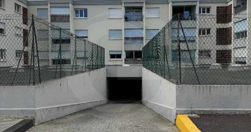 location Garage Sete