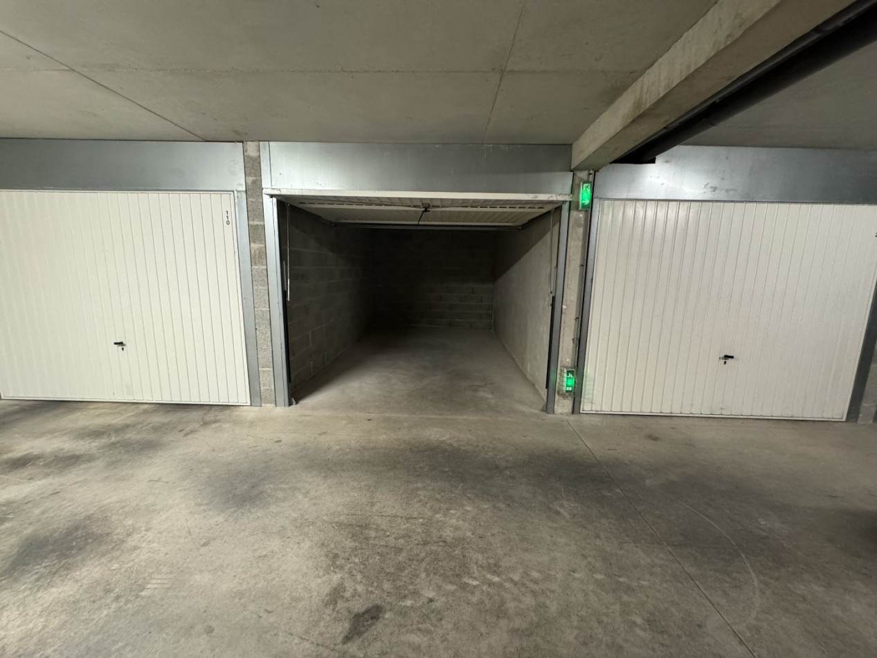 vente Garage Sete - Photo 2