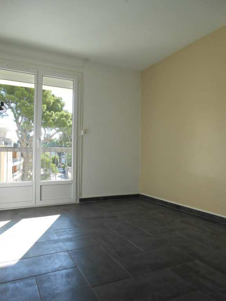 location Appartement Sete - Photo 7