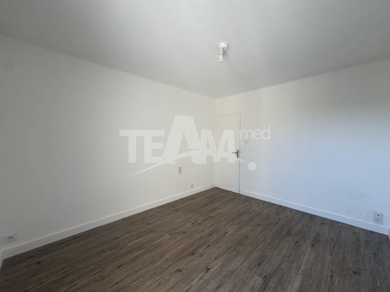 location Appartement Sete - Photo 9