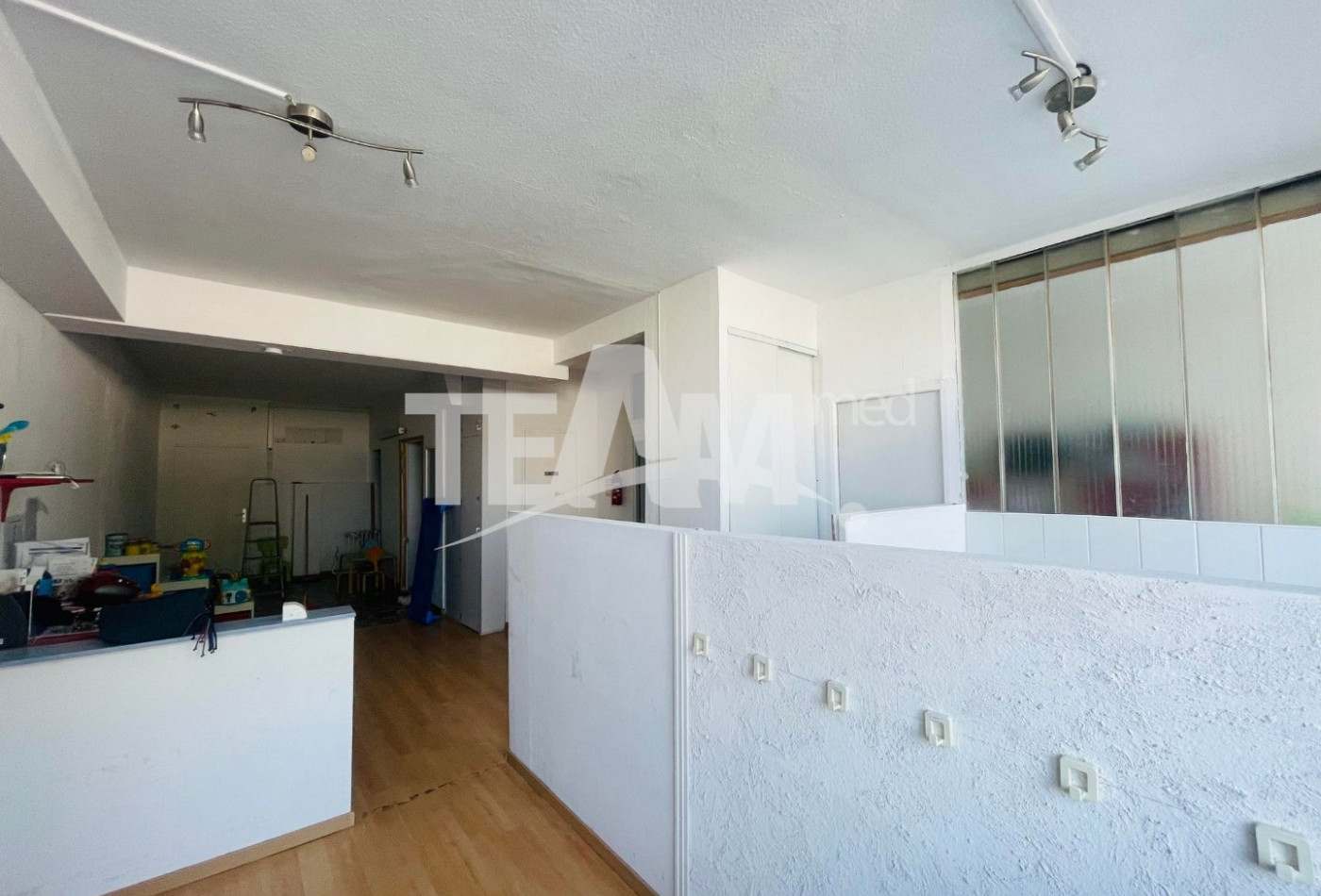location Local commercial Sete - Photo 3