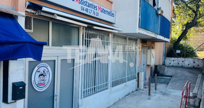 location Local commercial Sete