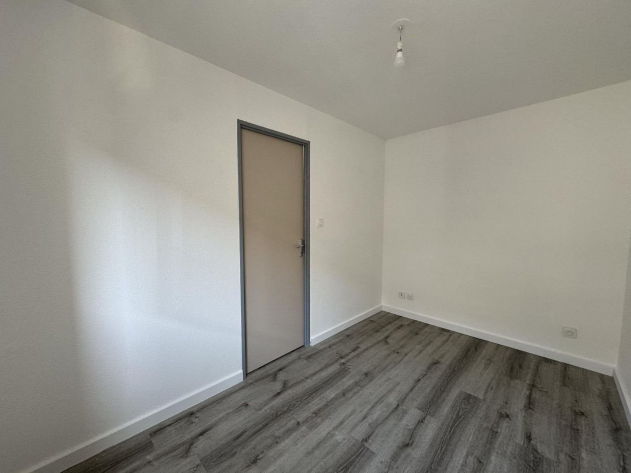 for rent Appartement Sete - Photo 4