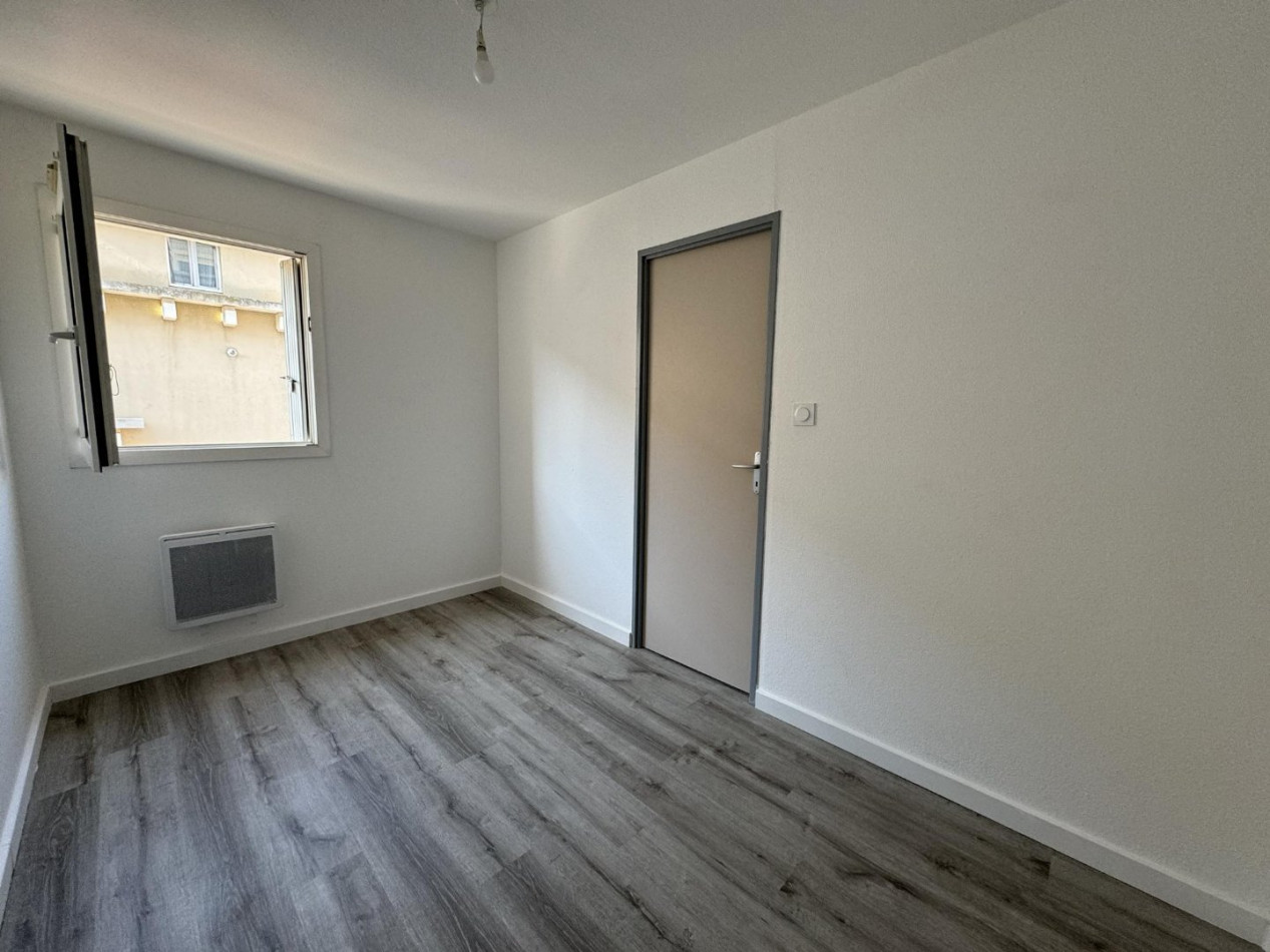 for rent Appartement Sete - Photo 3