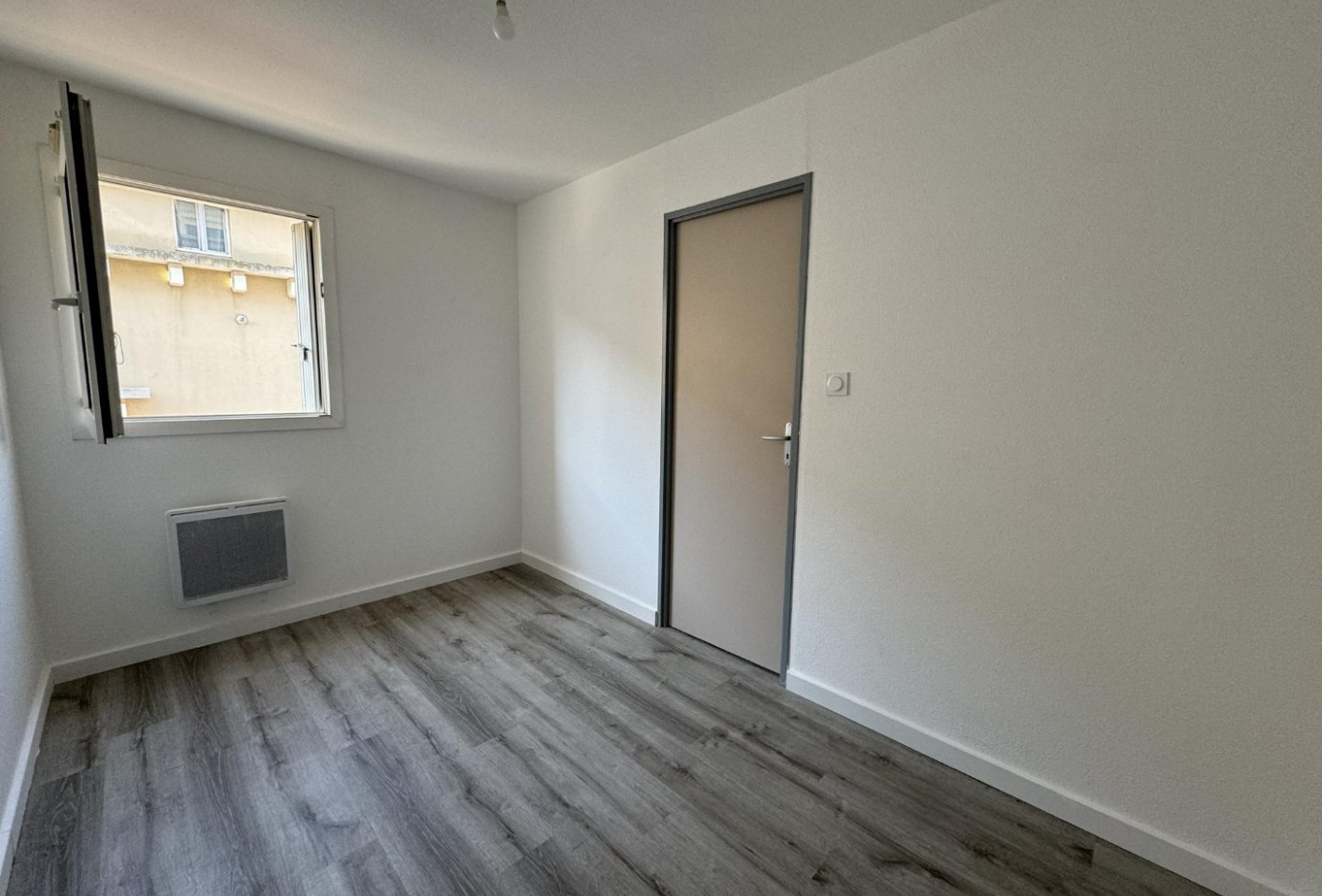 location Appartement Sete - Photo 3