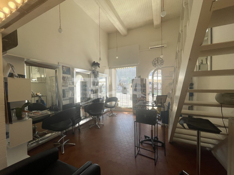 for sale Salon de coiffure Sete - Photo 3