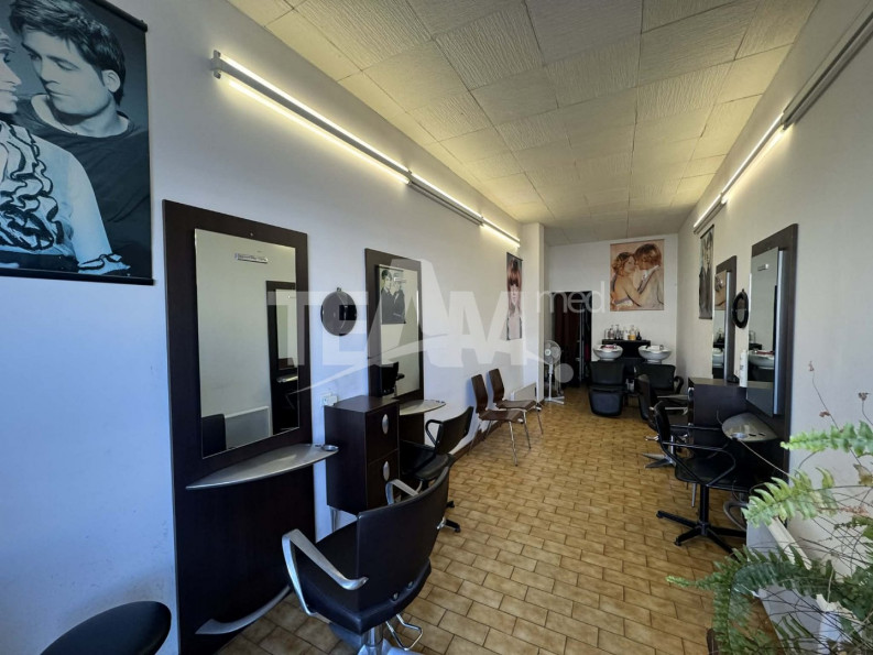 location Local commercial Sete - Photo 2