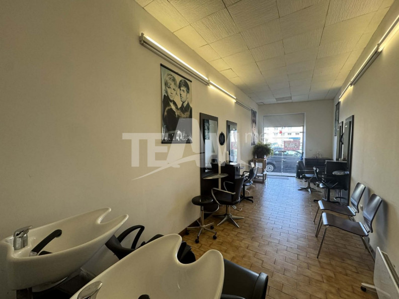 location Local commercial Sete - Photo 3