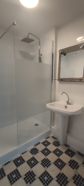 location Appartement Sete - Photo 3