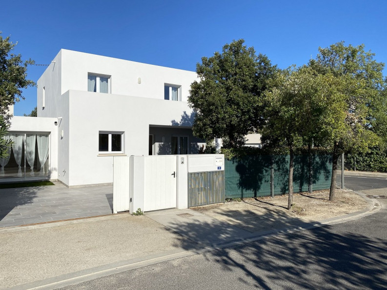 location Maison Sete - Photo 8