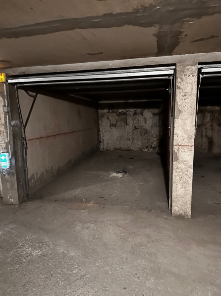 vente Garage Sete - Photo 1