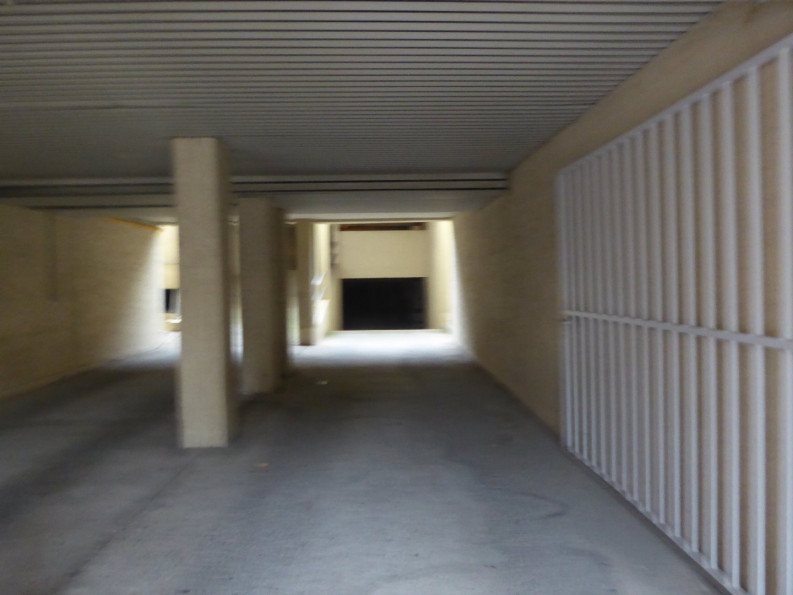location Parking intérieur Sete - Photo 2