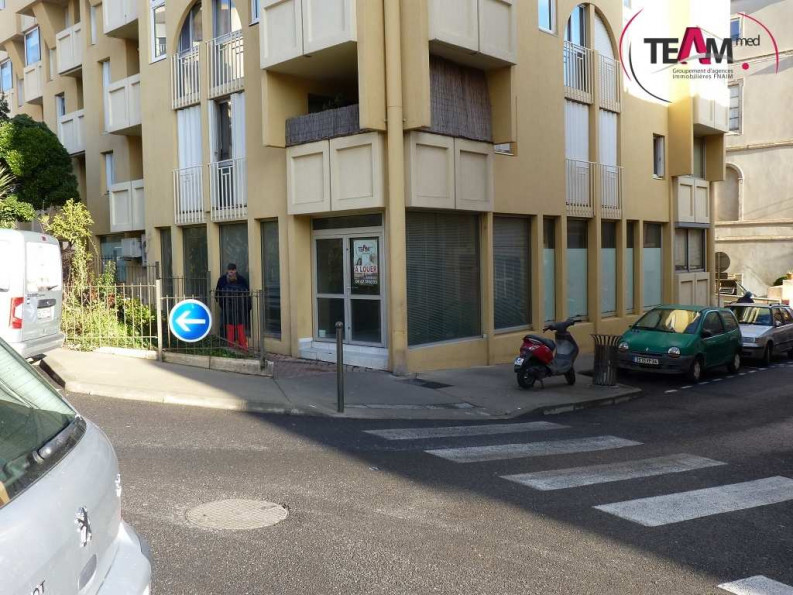 à louer Bureau Sete - Photo 9