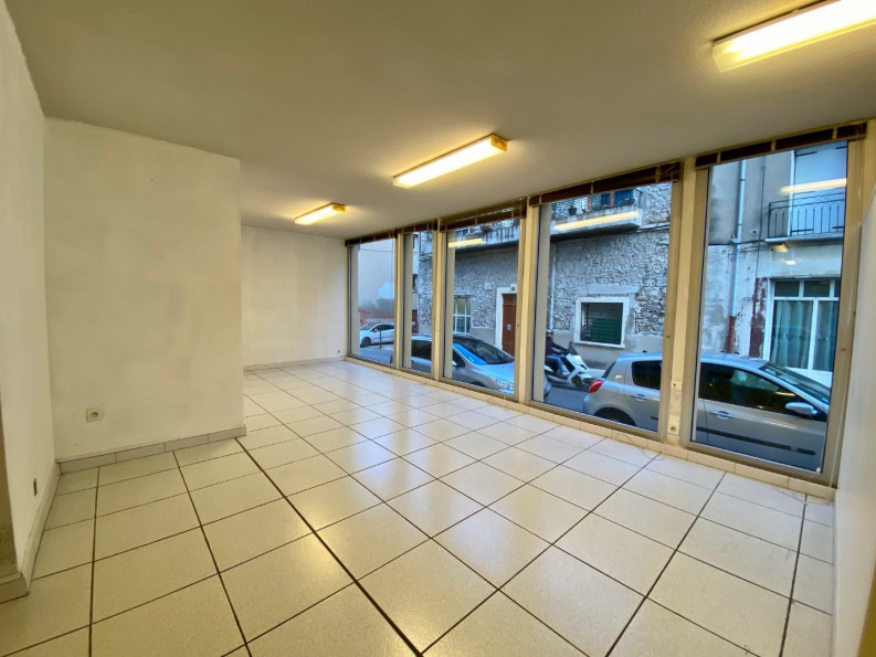 à louer Bureau Sete - Photo 1