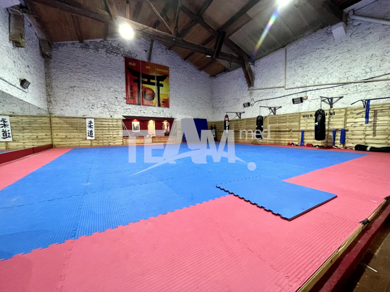 à vendre Local commercial Sete - Photo 1