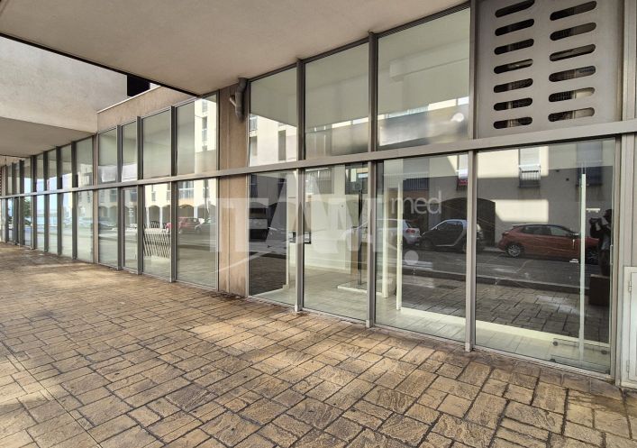 location Local commercial Sete