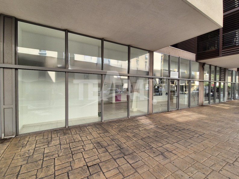 location Local commercial Sete - Photo 2