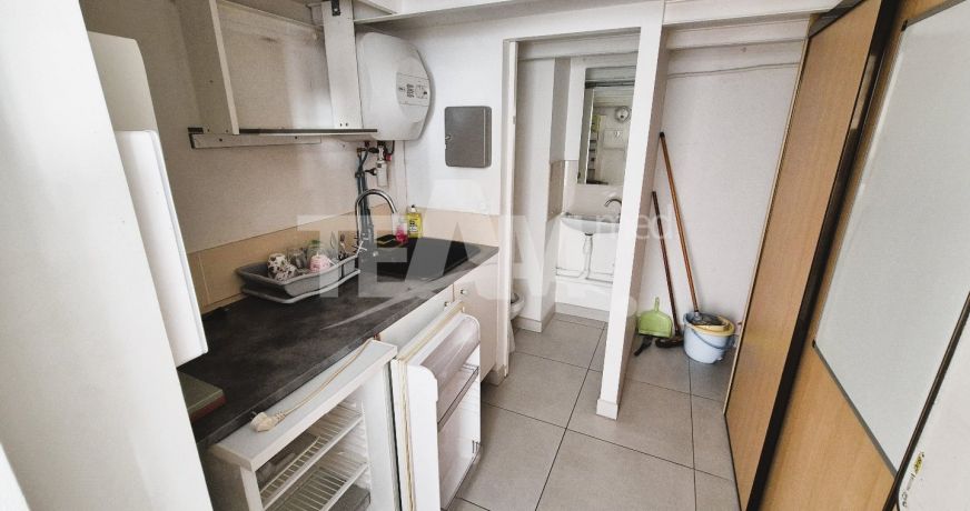 location Local commercial Sete