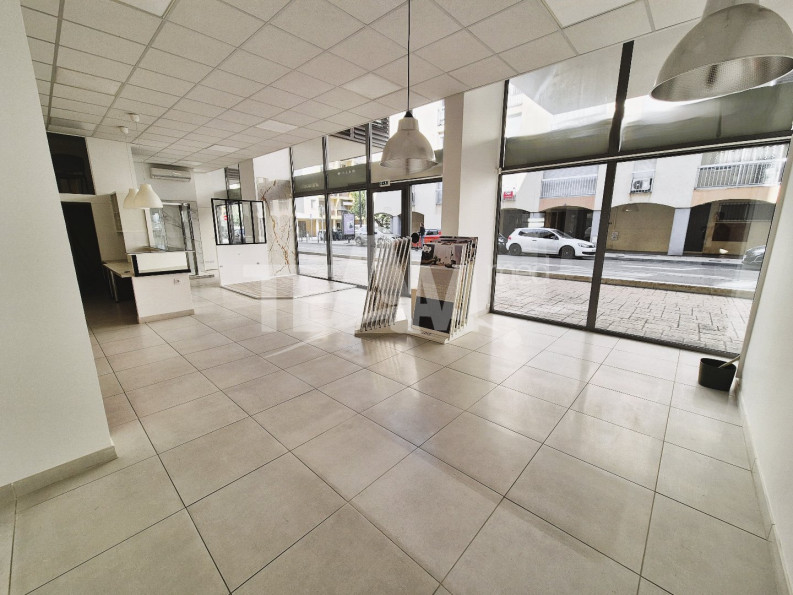 location Local commercial Sete - Photo 4