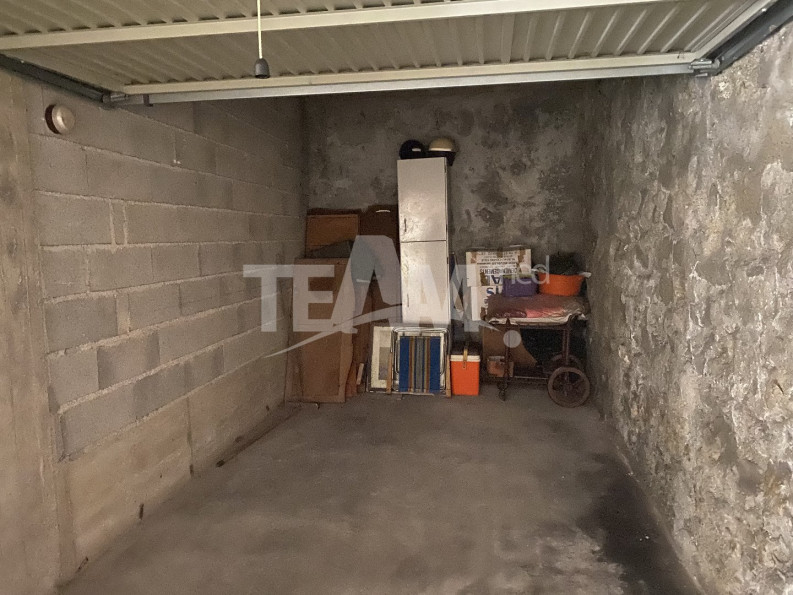 vente Garage Sete - Photo 2