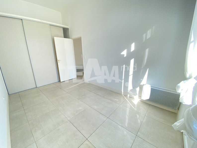 location Appartement Sete - Photo 9