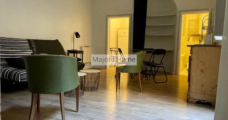 location Appartement Nimes