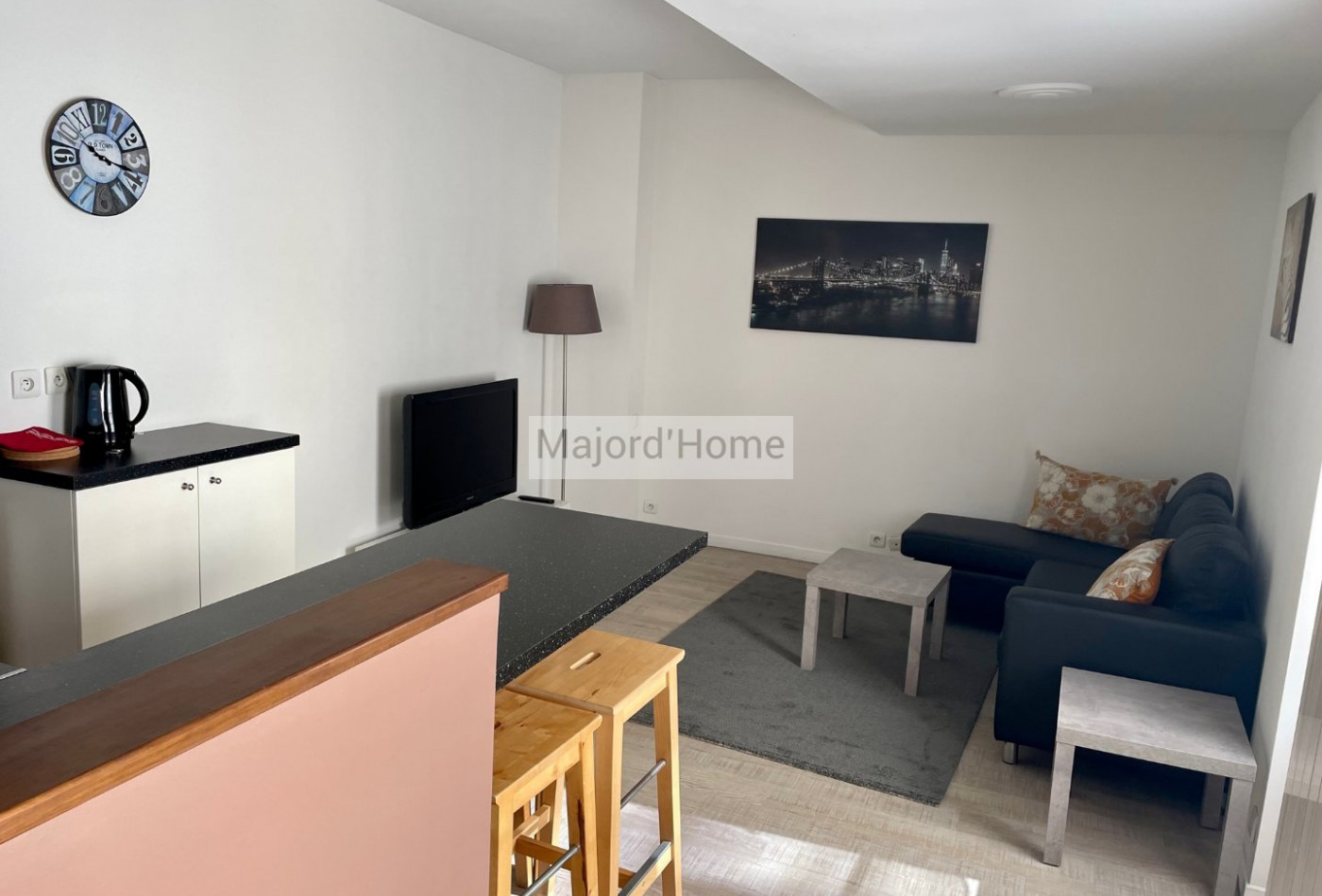 location Appartement ancien Nimes - Photo 2