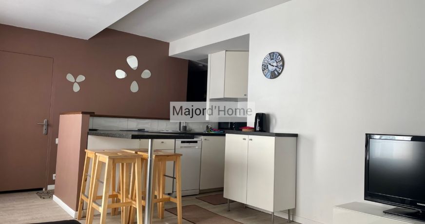 location Appartement ancien Nimes