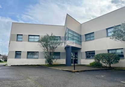 location Bureau Nimes