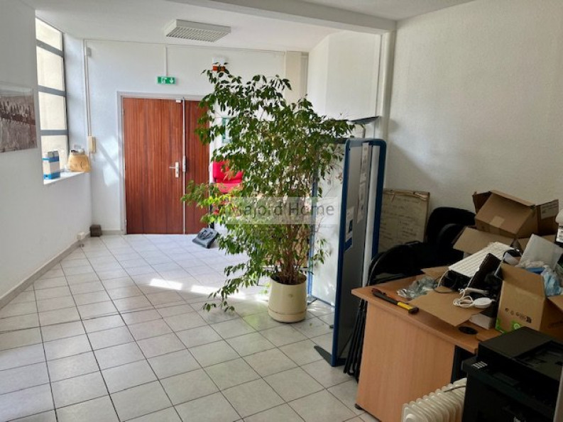 for rent Bureau Nimes - Photo 3
