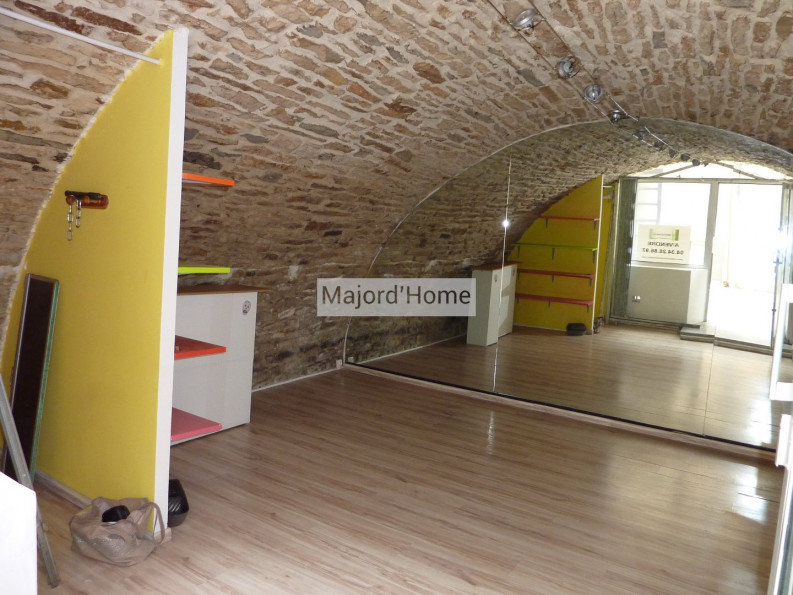 for rent Local commercial Nimes