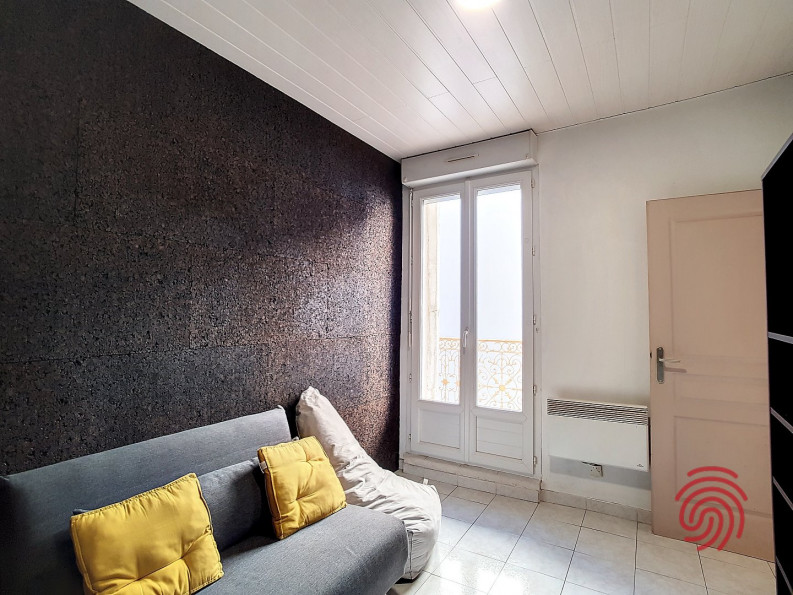 location Appartement mezzanine Beziers - Photo 1